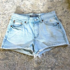 Justusa shorts condition: used